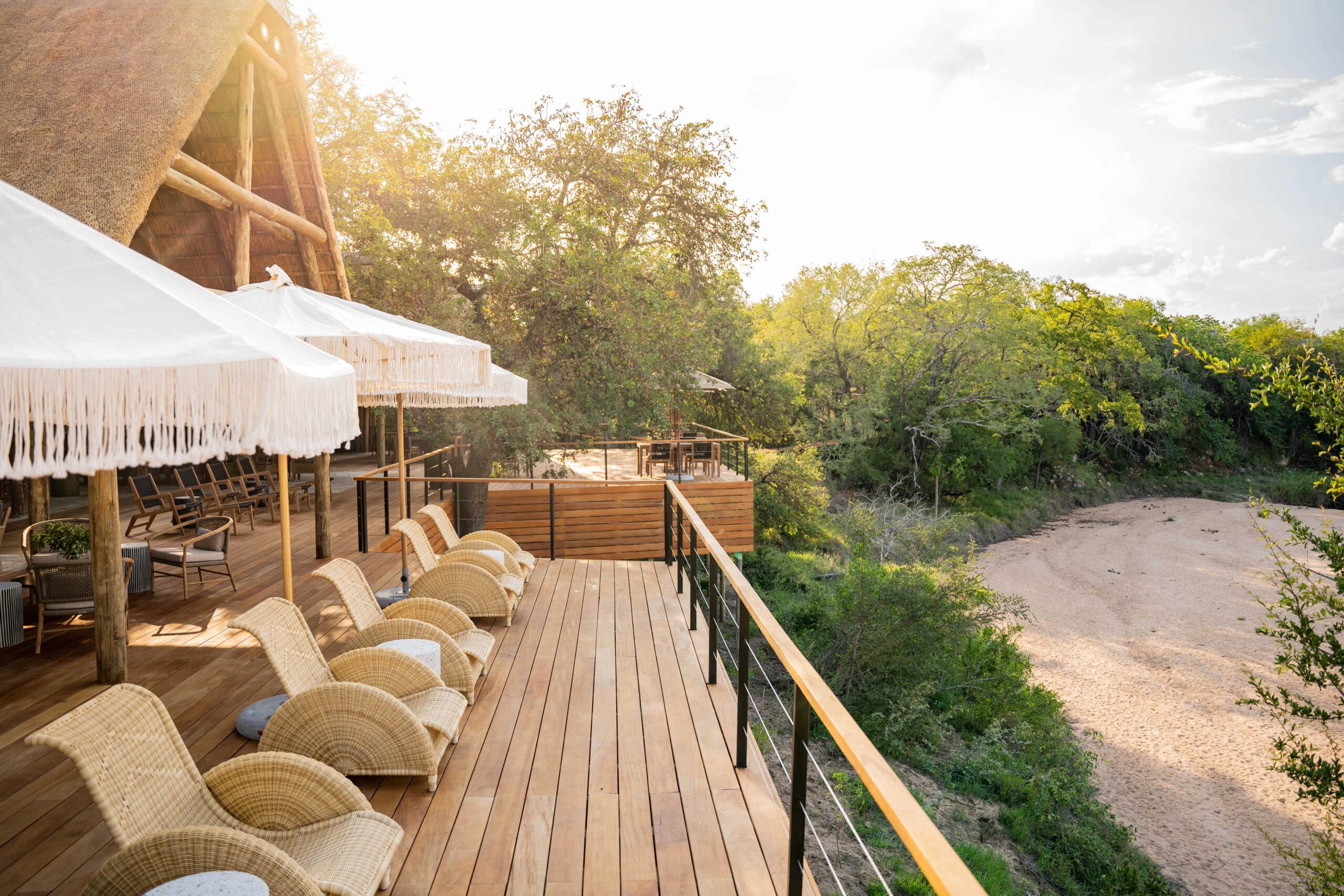 Thornybush Game Lodge Main Area 16 1 scaled